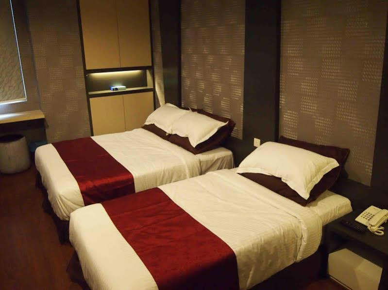 Chariton Hotel Nusa Bestari Johor Bahru Exterior foto