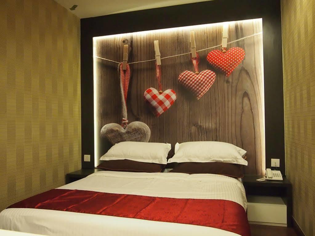 Chariton Hotel Nusa Bestari Johor Bahru Exterior foto