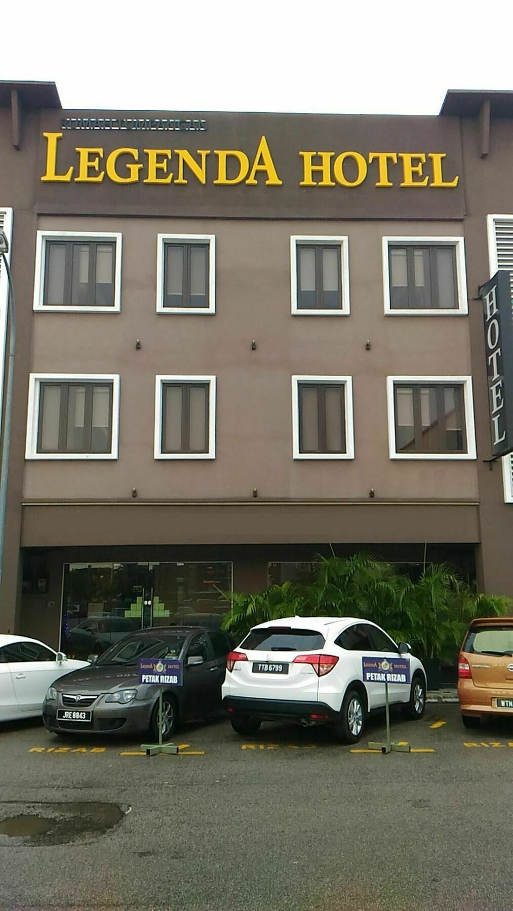 Chariton Hotel Nusa Bestari Johor Bahru Exterior foto